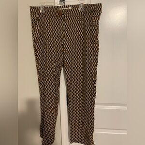 Stylish Betabrand yoga stretch pants. Super comfortable and great for work.